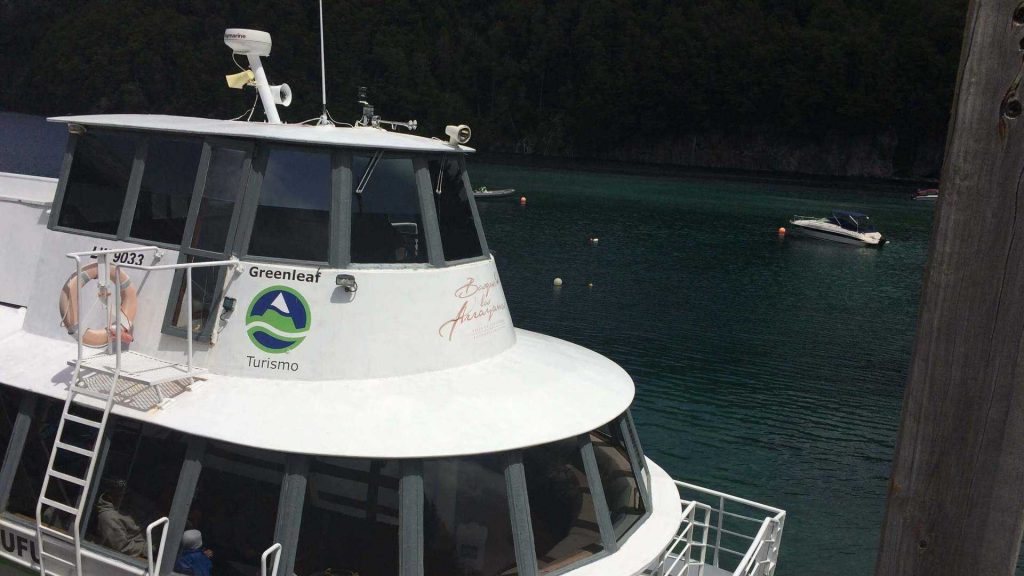 catamaran bosque de arrayanes villa la angostura